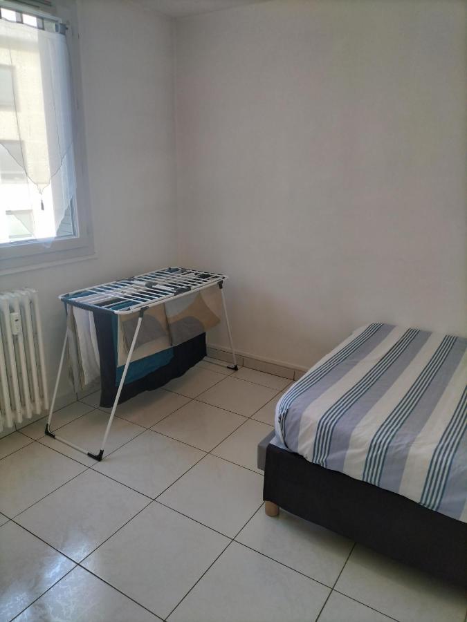 Joli Appartement Proche Metro Lyon Ngoại thất bức ảnh